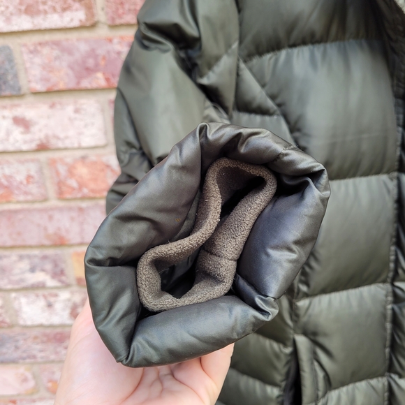 Eddie Bauer Lodge Dark Green Hooded Down Duffle Coat with Faux Fur Trim - Picture 6 of 12